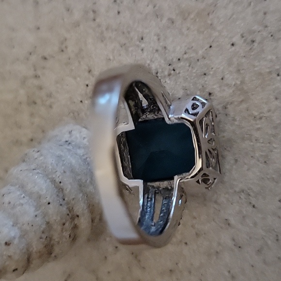 Women's 14 kt White Gold London Blue Topaz & Diamond Ring - Picture 4 of 10